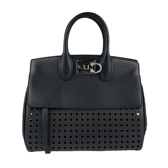 Salvatore Ferragamo Gancini Leather Handbag/Shoulder Bag in Black for Women (... - Picture 1 of 5